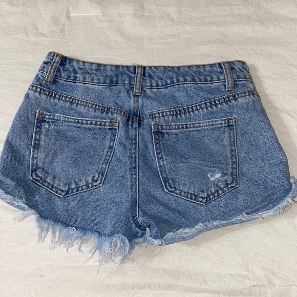 Light Wash Concert Shorts - Picture 3 of 3